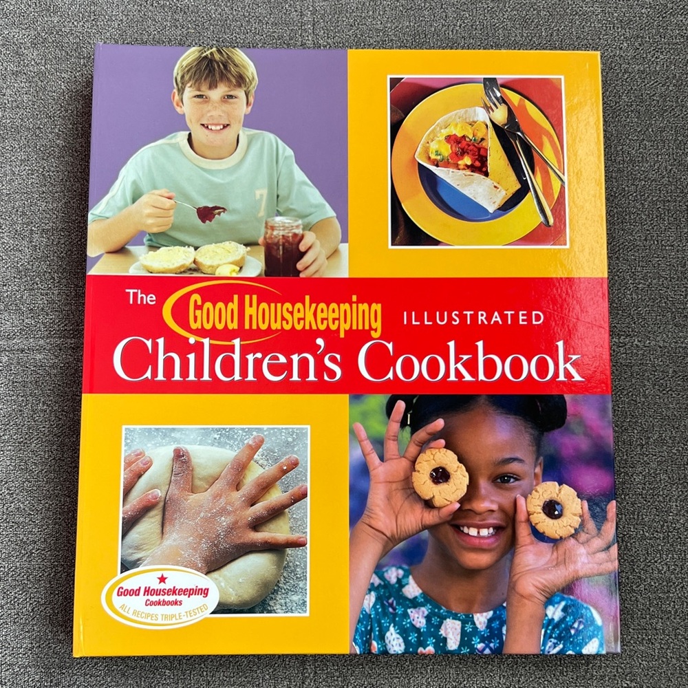 Good Housekeeping Illustrated Children's Cookbook - Red and Yellow